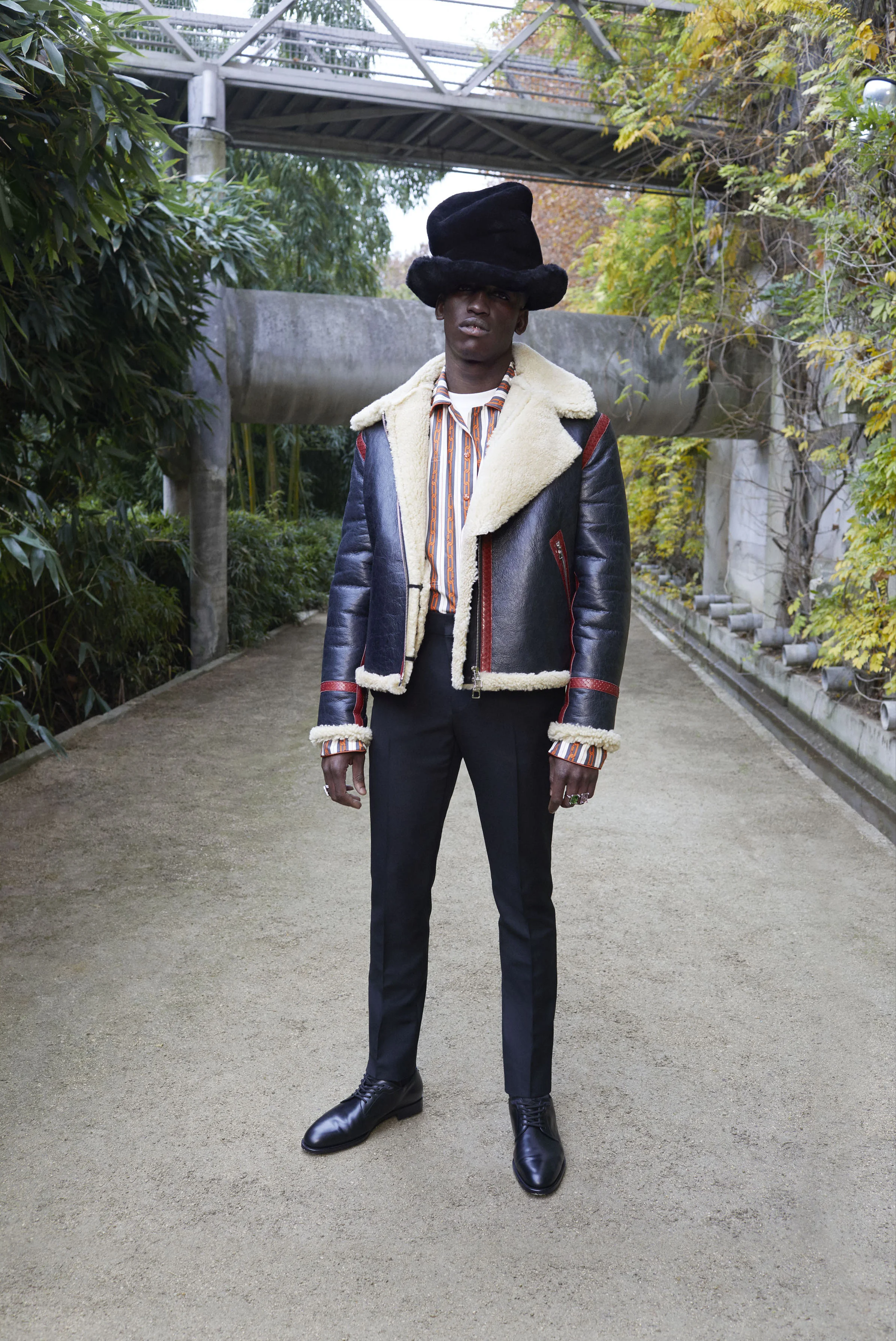 Louis Vuitton Men's Pre-Fall 2019 Collection — Flaunt Magazine Louis Vuitton Men's Pre-Fall 2019 Collection — Flaunt Magazine